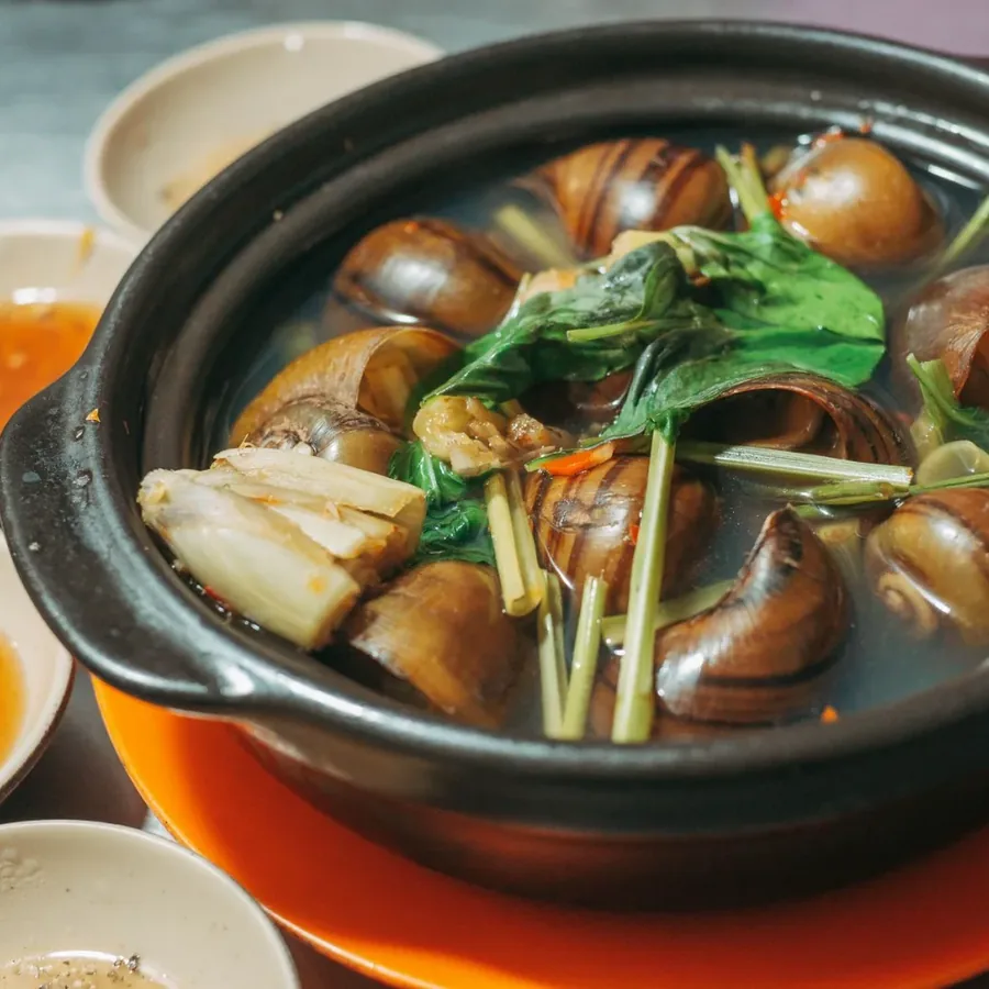 Gà nướng trên vỉ